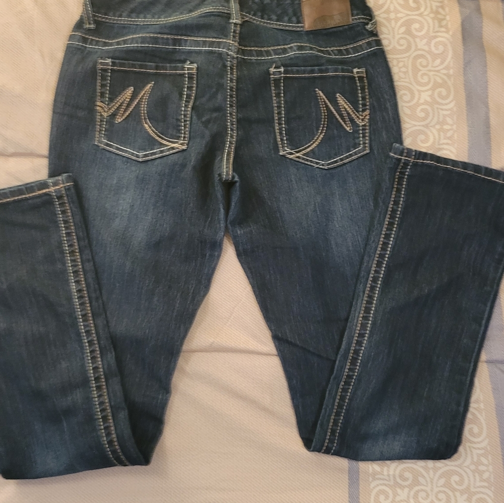 Maurices jeans